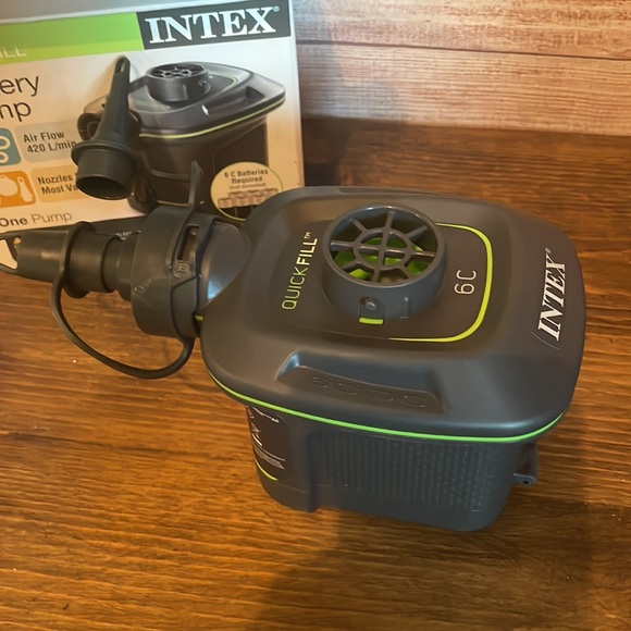 Intex Quick-Fill Air Pump Series for Inflatables Mattress Bed Pool Toy (AC/DC - Picture 8 of 12